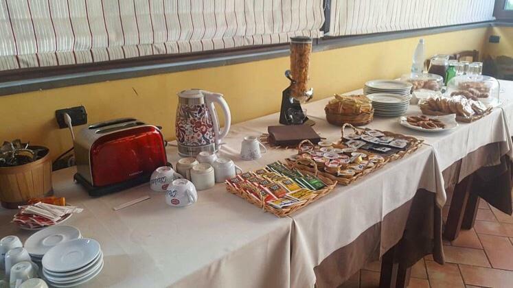 La Pergola Appartamenti Santa Lucia del Mela Экстерьер фото